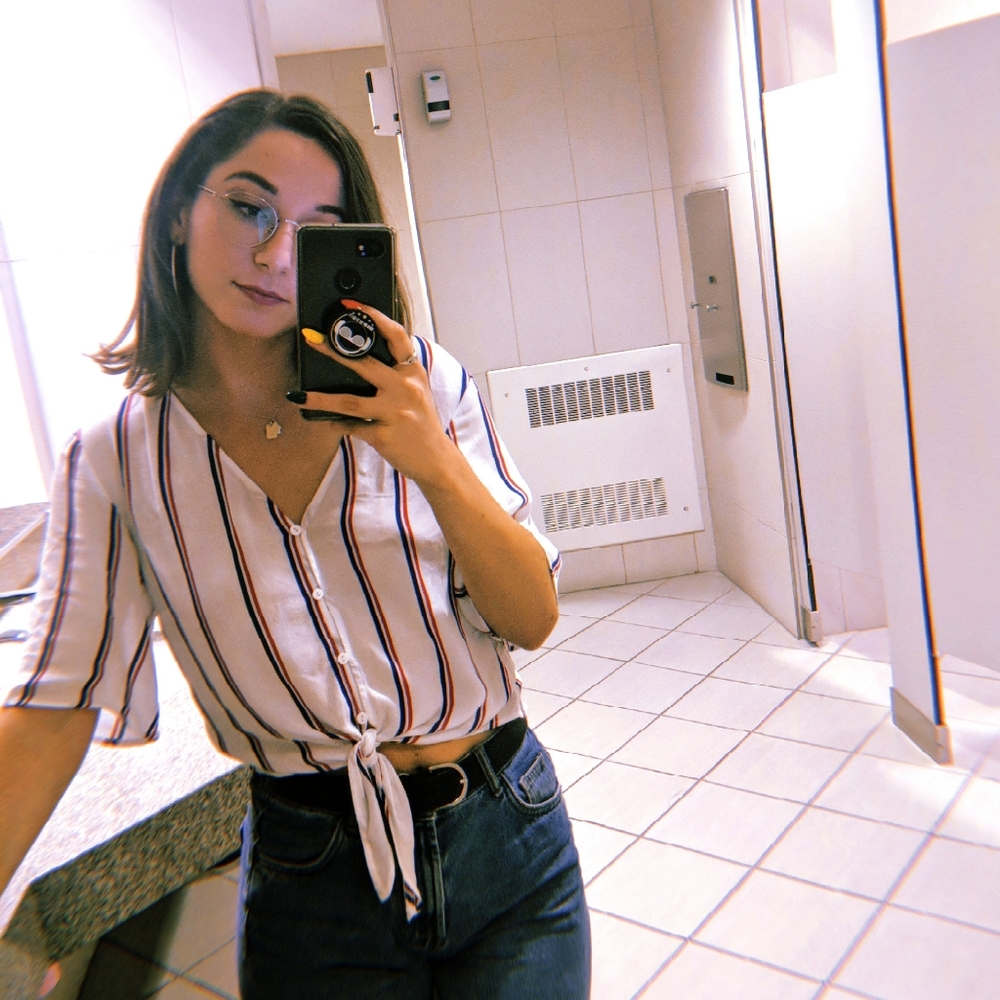 Stripped cropped blouse